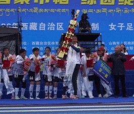 乐鱼体育官方网站-追梦故事，那曲女足太燃了！